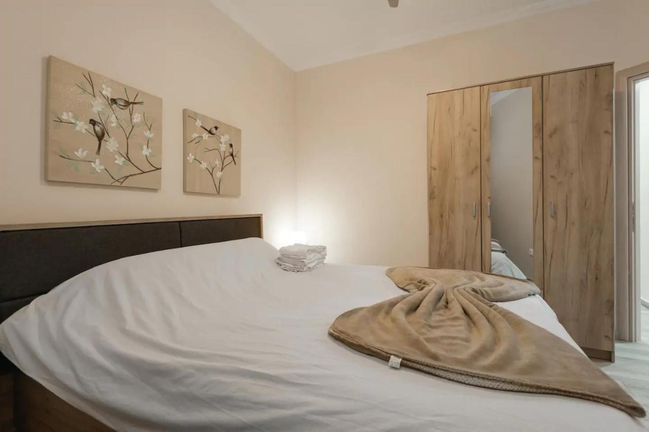 Downtown City Apartment Thessaloniki Exterior photo